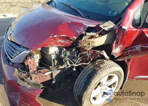 2012 Toyota Sienna Le V6 8 Passenger из США, поврежденный, VIN 5TDKK3DC8CS254999